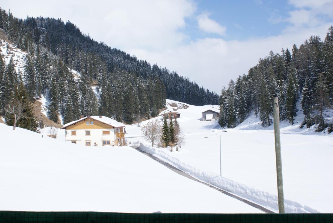 Haus Bergfrieden Hotel Бах Екстериор снимка