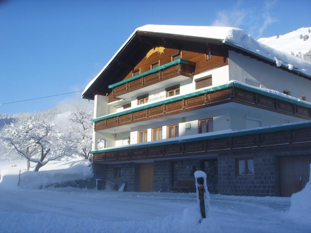 Haus Bergfrieden Hotel Бах Екстериор снимка