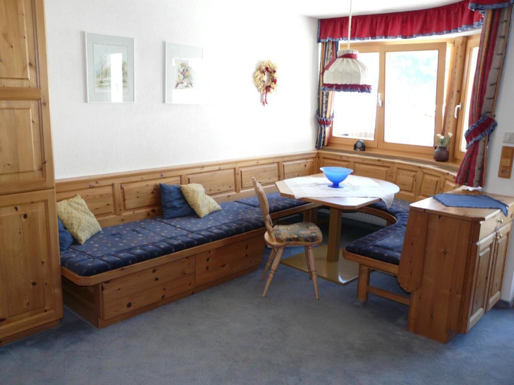 Haus Bergfrieden Hotel Бах Екстериор снимка